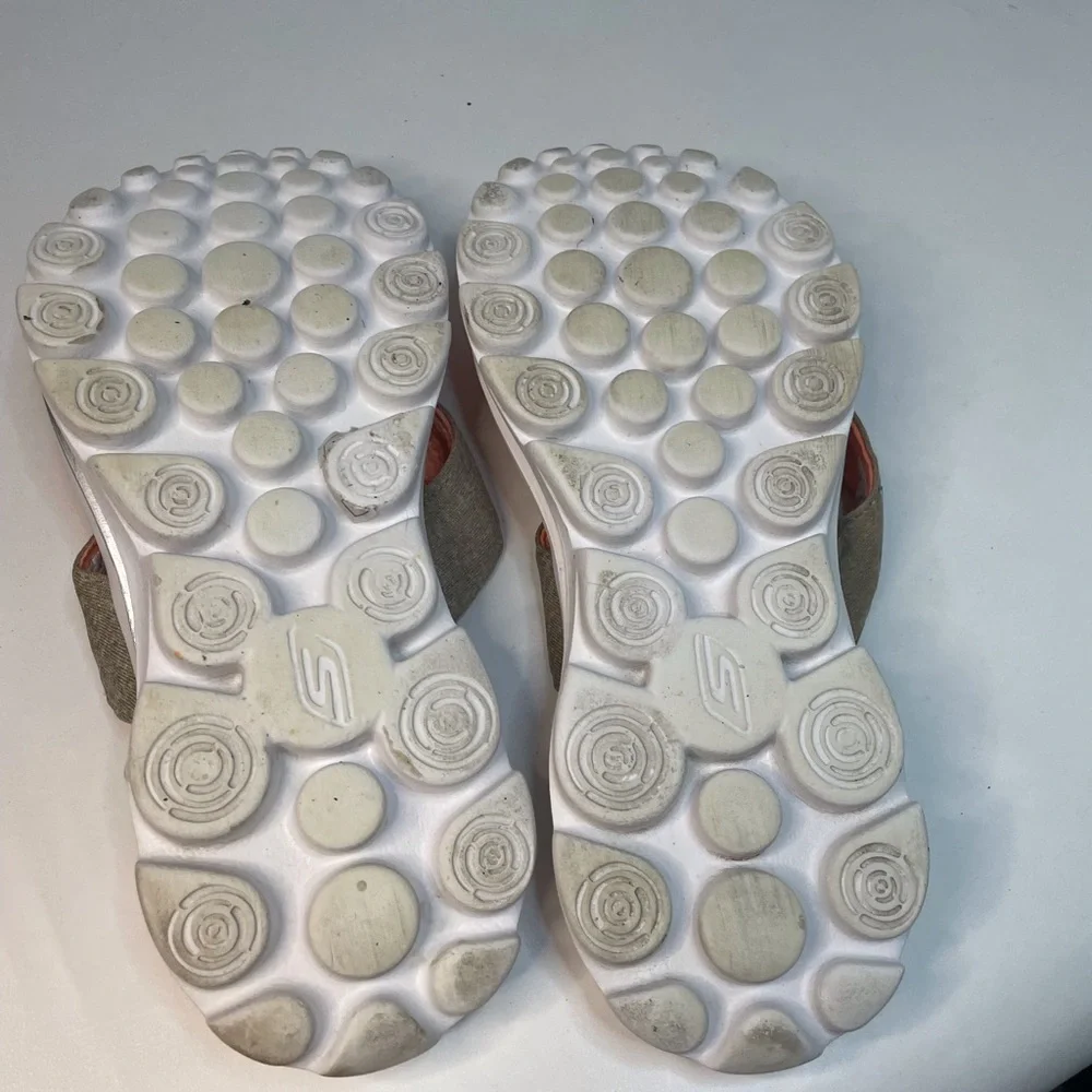 Skechers Gogamat Tan and Orange Casual Sandals - Picture 2 of 4